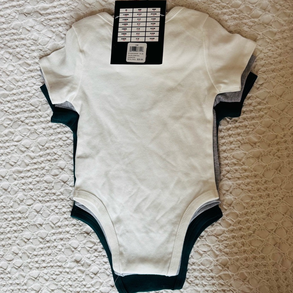 Philadelphia Eagles Kids One Piece Set of 3 - Green, Gray, & White NWT - Picture 2 of 7